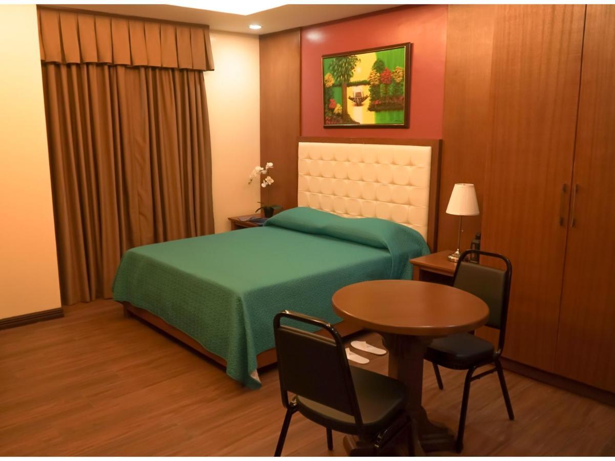 M28 Hotel And Apartments Quezon City Ngoại thất bức ảnh