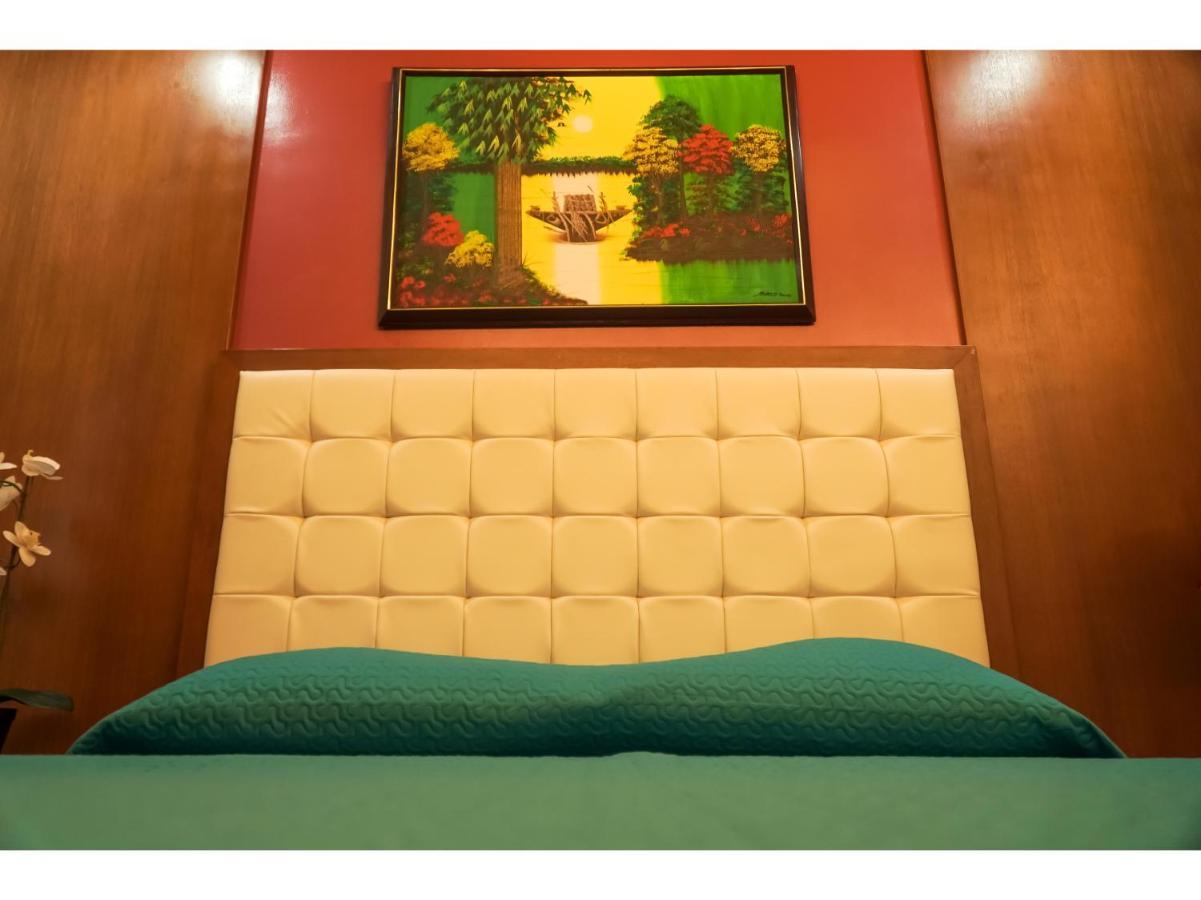 M28 Hotel And Apartments Quezon City Ngoại thất bức ảnh